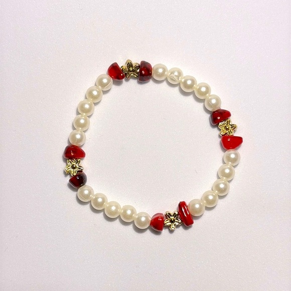 Christmas 🎄❤️ Pearls, red and gold plated bracelet - Picture 2 of 3
